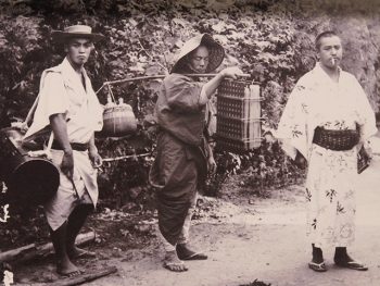 <strong>Kumagusu leaving to collect specimens</strong>